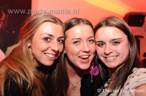 110311_37_adhd_luden_partymania