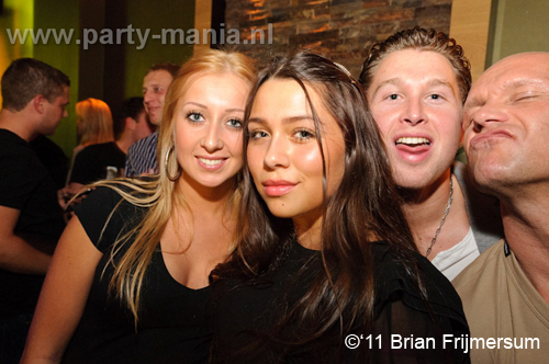 110312_002_voulez_vous_millers_denhaag_partymania