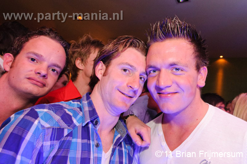 110312_011_voulez_vous_millers_denhaag_partymania