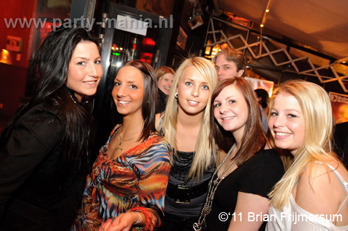 110312_029_voulez_vous_millers_denhaag_partymania