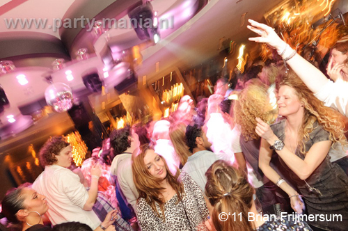 110312_051_voulez_vous_millers_denhaag_partymania