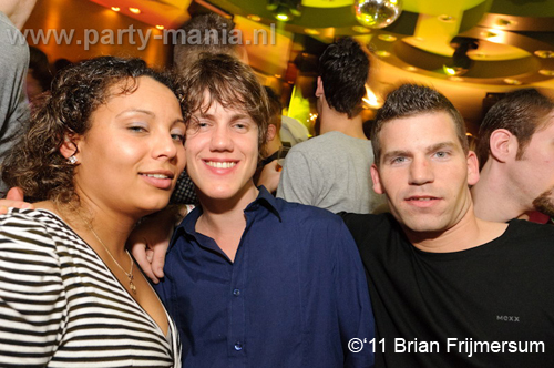 110312_058_voulez_vous_millers_denhaag_partymania