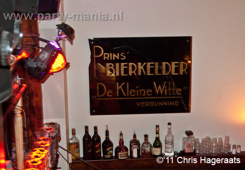 110402_003_de_dans_taveerne_partymania_denhaag