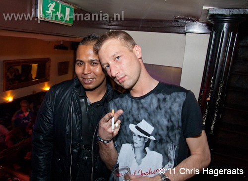 110402_080_de_dans_taveerne_partymania_denhaag