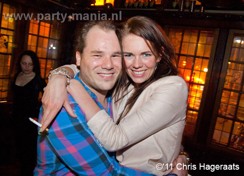 110402_087_de_dans_taveerne_partymania_denhaag