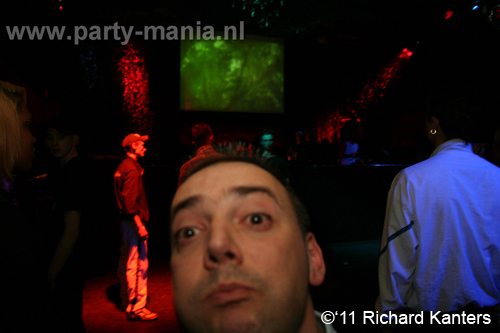 110416_002_beukgevaar_bazart_partymania_denhaag