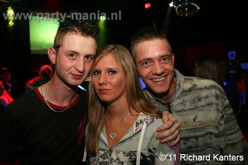 110416_006_beukgevaar_bazart_partymania_denhaag