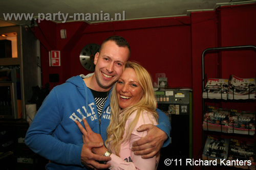 110416_010_beukgevaar_bazart_partymania_denhaag