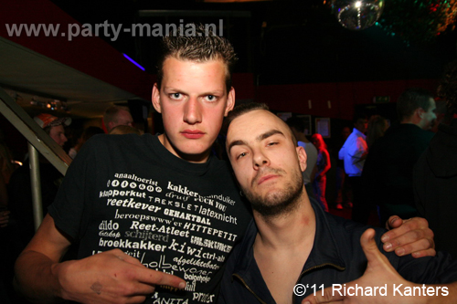 110416_024_beukgevaar_bazart_partymania_denhaag