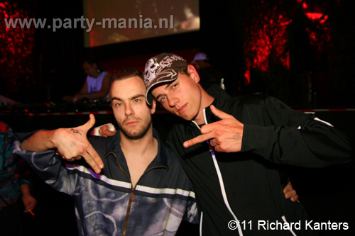 110416_037_beukgevaar_bazart_partymania_denhaag