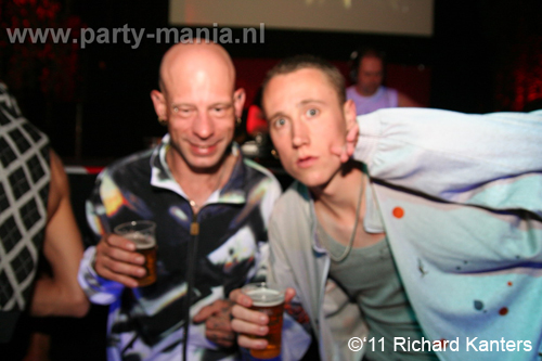 110416_057_beukgevaar_bazart_partymania_denhaag