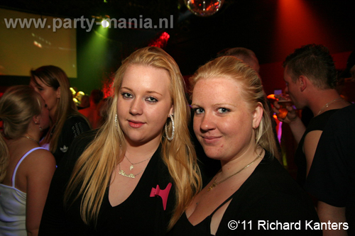 110416_084_beukgevaar_bazart_partymania_denhaag