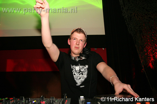110416_087_beukgevaar_bazart_partymania_denhaag