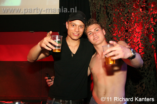 110416_149_beukgevaar_bazart_partymania_denhaag