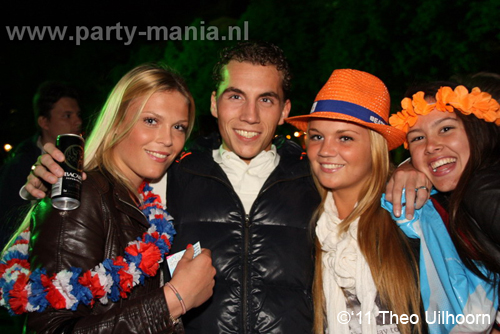 110429_074_life_i_live-partymania_denhaag