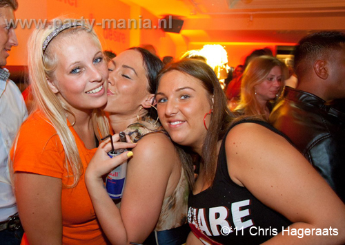 110429_077_luden_partymania_denhaag