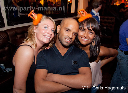 110429_082_luden_partymania_denhaag