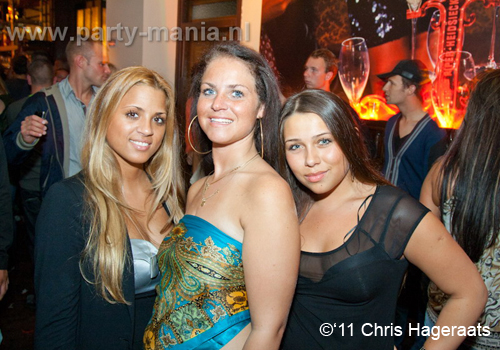 110429_083_luden_partymania_denhaag