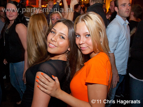 110429_094_luden_partymania_denhaag