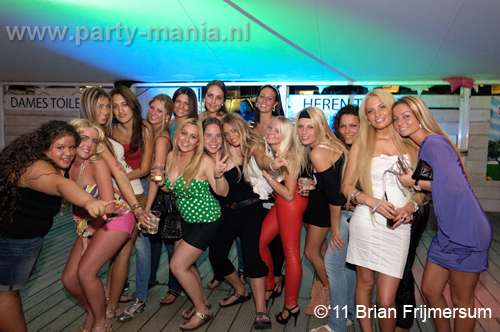 110507_008_gekkehouse_beachclub_gotcha_partymania_denhaag 