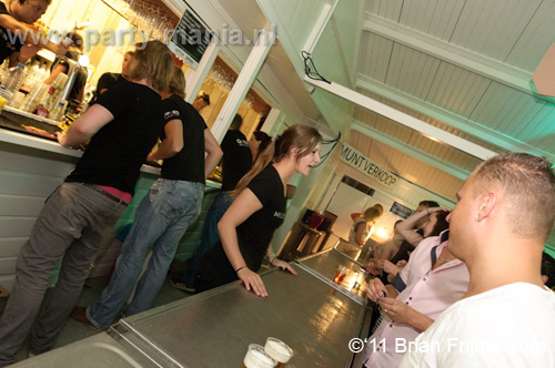 110507_188_gekkehouse_beachclub_gotcha_partymania_denhaag 