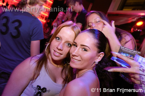 110603_013_maximaal_club_leparis_partymania_denhaag