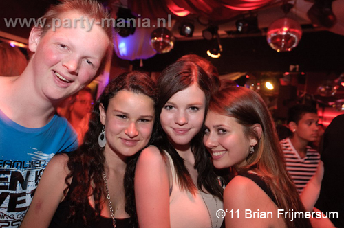 110603_028_maximaal_club_leparis_partymania_denhaag