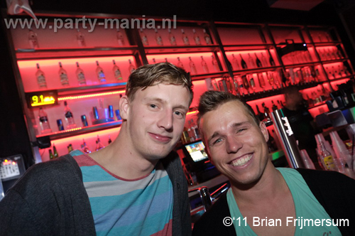 110603_046_maximaal_club_leparis_partymania_denhaag