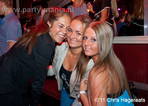 110604_023_womanizer_club_leparis_partymania_denhaag