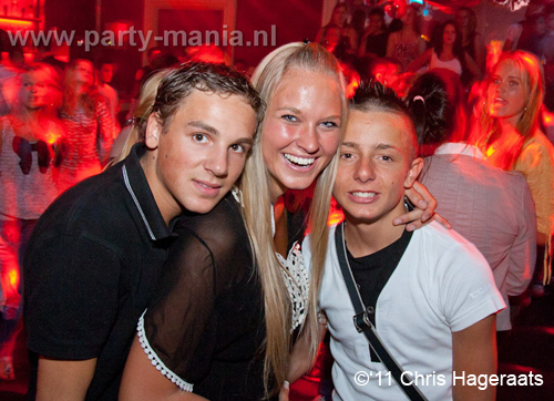 110604_087_womanizer_club_leparis_partymania_denhaag