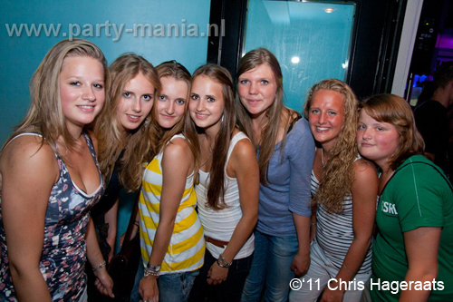 110604_094_womanizer_club_leparis_partymania_denhaag