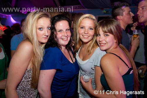 110604_095_womanizer_club_leparis_partymania_denhaag