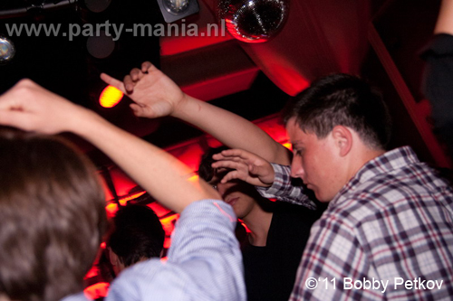 110617_018_maximaal_club_leparis_partymania_denhaag