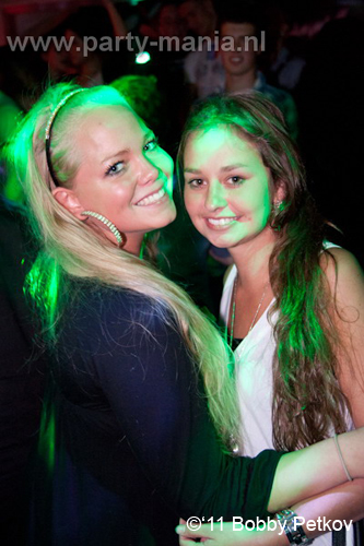 110617_019_maximaal_club_leparis_partymania_denhaag