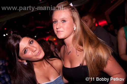 110617_020_maximaal_club_leparis_partymania_denhaag