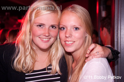 110617_031_maximaal_club_leparis_partymania_denhaag