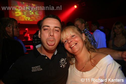 110618_005_beukgevaar_bazart_partymania_denhaag