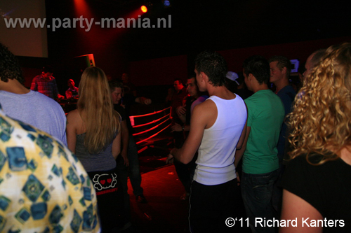 110618_014_beukgevaar_bazart_partymania_denhaag