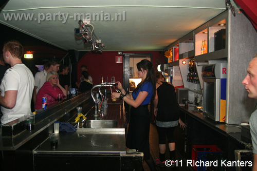 110618_017_beukgevaar_bazart_partymania_denhaag