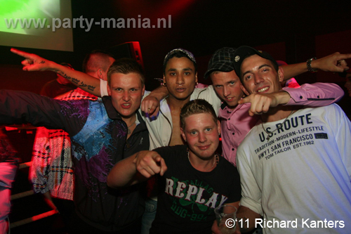 110618_026_beukgevaar_bazart_partymania_denhaag