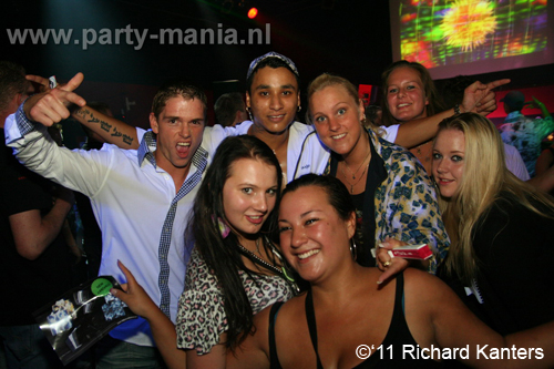 110618_036_beukgevaar_bazart_partymania_denhaag