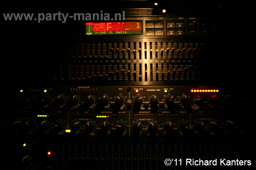 110618_040_beukgevaar_bazart_partymania_denhaag