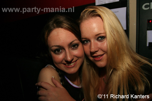 110618_053_beukgevaar_bazart_partymania_denhaag