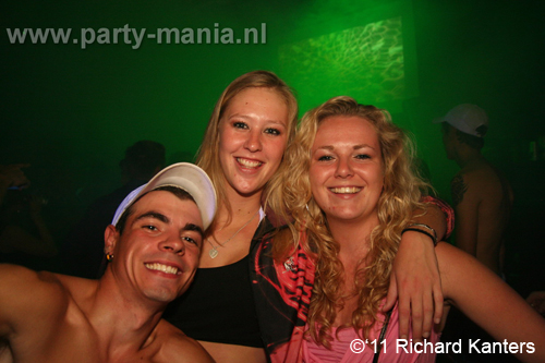 110618_065_beukgevaar_bazart_partymania_denhaag