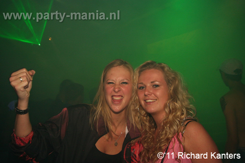 110618_066_beukgevaar_bazart_partymania_denhaag
