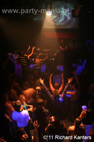 110618_073_beukgevaar_bazart_partymania_denhaag