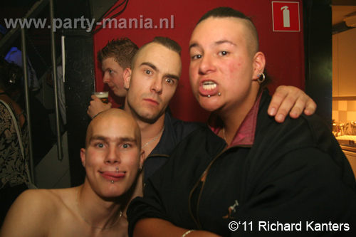 110618_077_beukgevaar_bazart_partymania_denhaag