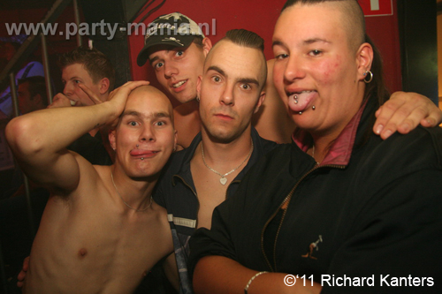 110618_078_beukgevaar_bazart_partymania_denhaag