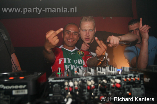 110618_089_beukgevaar_bazart_partymania_denhaag