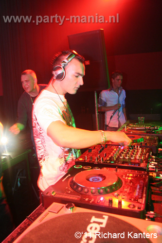 110618_136_beukgevaar_bazart_partymania_denhaag